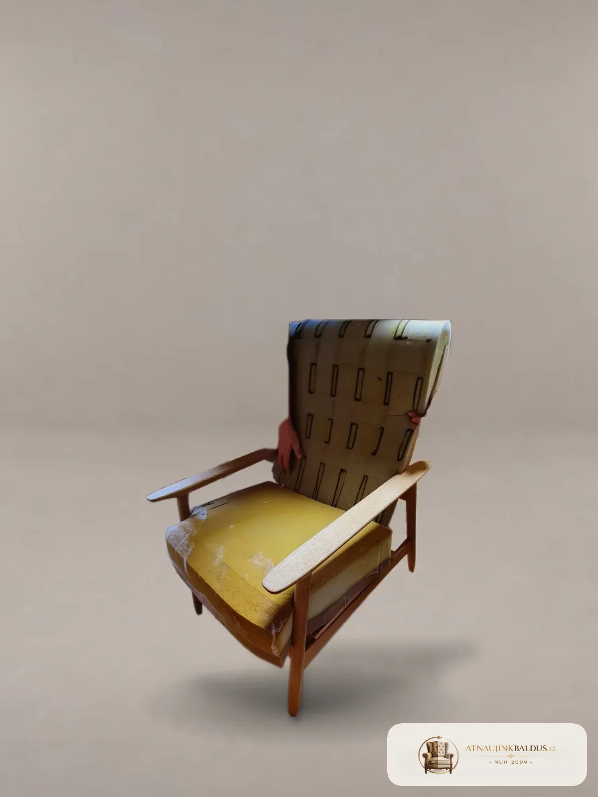Armchair reupholstery – before renewal