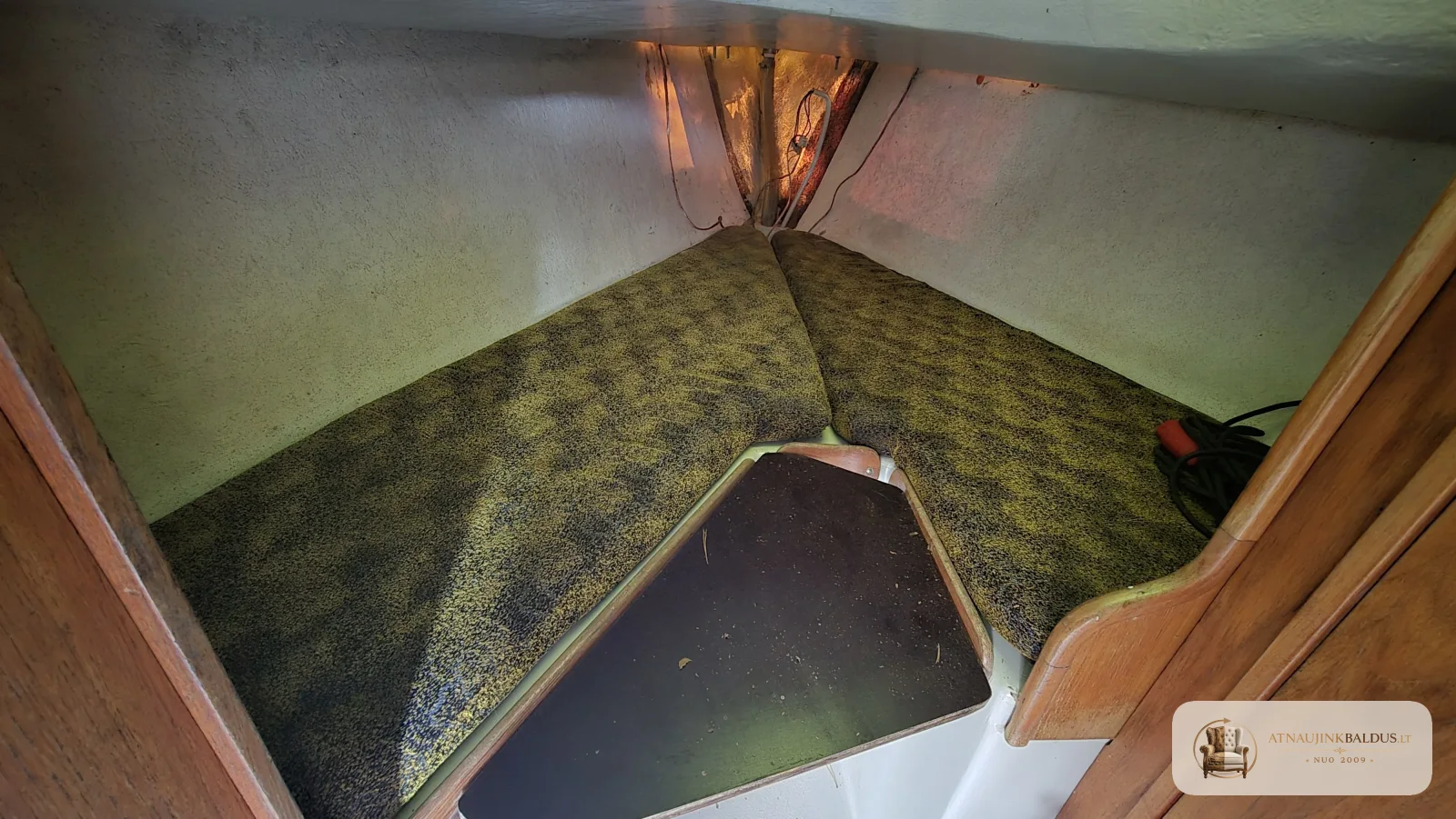 Yacht seating – before renewal